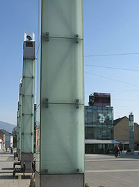 Martin: monument zo skla